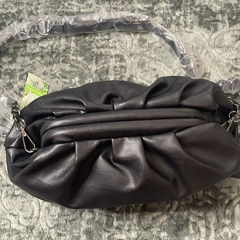 Badgley Mischka Wrapped Frame Crossbody NWT